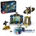 Klocki Super Heroes 76272 Jaskinia Batmana z Batmanem, Batgirl i Jokerem