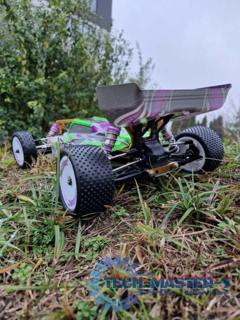 Samochód zdalnie sterowny terenowy wyczynowy WLToys 104002 1:10 4WD 2,4Ghz Samochód zdalnie sterowny terenowy wyczynowy WLToys 104002 1:10 4WD 2,4Ghz