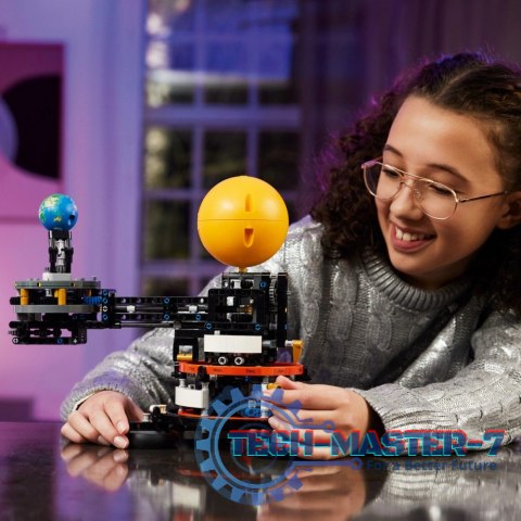 Klocki Technic 42179 Planeta Ziemia i Księżyc na orbicie Klocki Technic 42179 Planeta Ziemia i Księżyc na orbicie