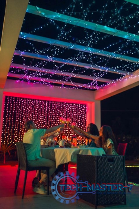 Inteligentna kurtyna Curtain 210 LED RGB+W 1,5/2,1m, przezroczysty przewód Inteligentna kurtyna Curtain 210 LED RGB+W 1,5/2,1m, przezroczysty przewód
